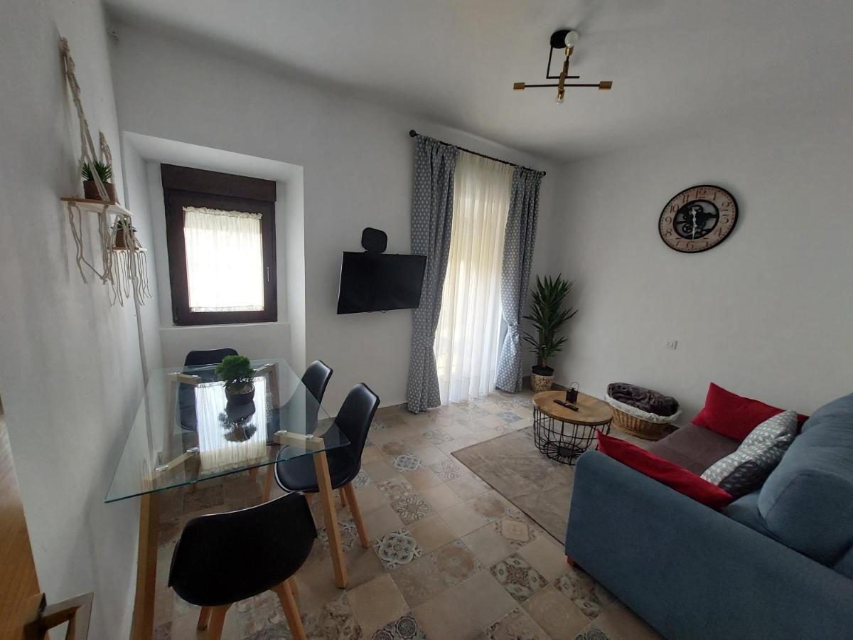 Apartamentos Fuente Nueva Sande Caces Eksteriør bilde